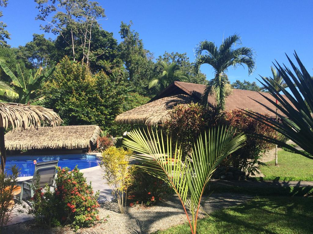 Hotel Suizo Loco Lodge & Resort Cahuita Eksteriør billede