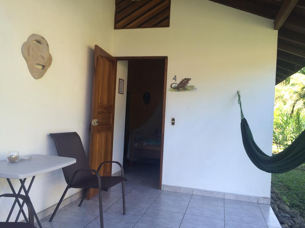 Hotel Suizo Loco Lodge & Resort Cahuita Værelse billede