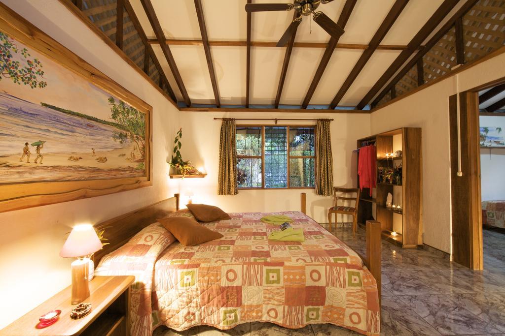 Hotel Suizo Loco Lodge & Resort Cahuita Værelse billede